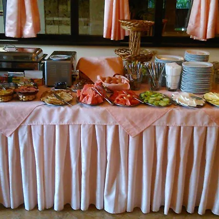 Center Hotel Aprilci