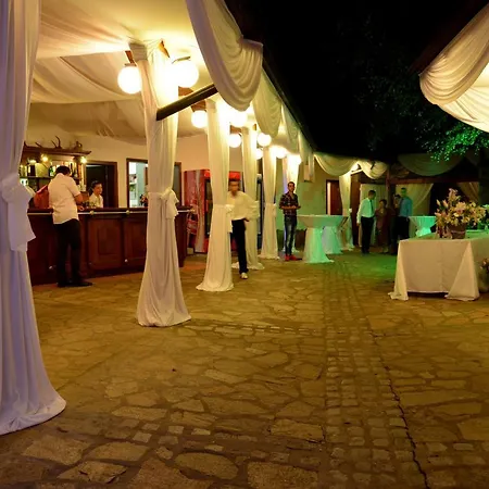 Center Hotel 3*