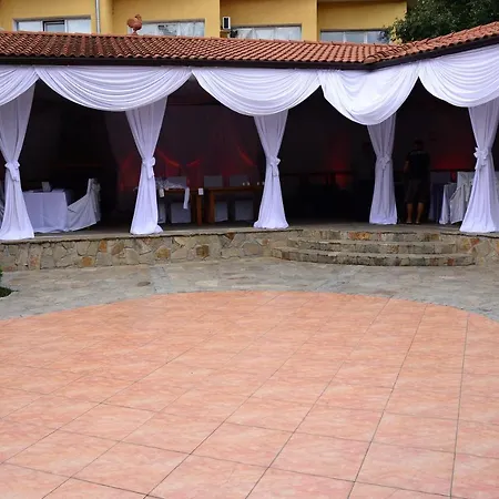 Hotel Center Aprilci