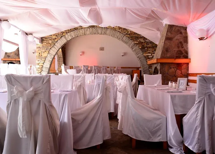 中央酒店 3* 阿普里尔齐