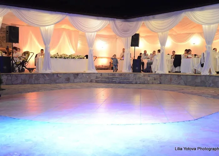 中央酒店 阿普里尔齐